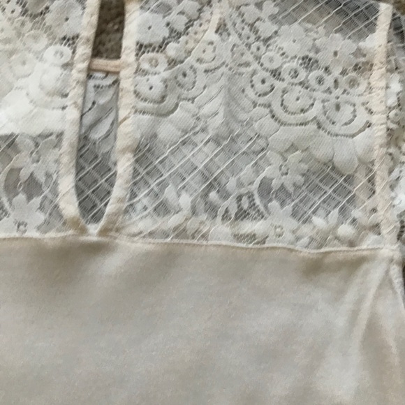 Lace top short sleeve shirt - Picture 3 of 6